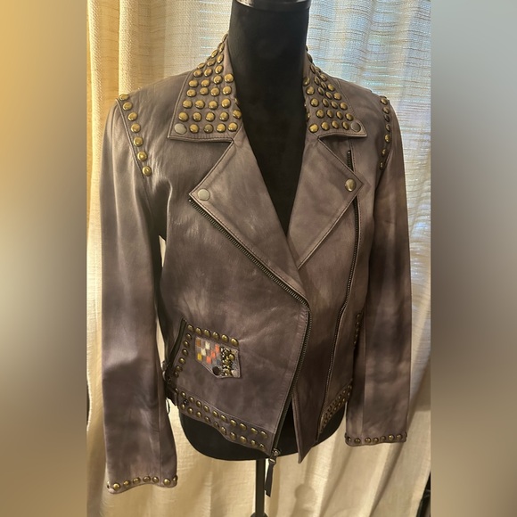 New Double D Ranch Rare Artisan Studded and Embroidered Gray Leather Jacket. New - Picture 2 of 2